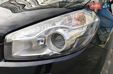 Внедорожник / Кроссовер Nissan Qashqai 2011 в 
