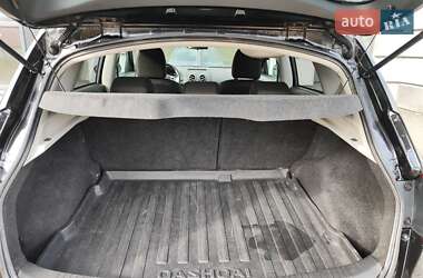 Внедорожник / Кроссовер Nissan Qashqai 2011 в 