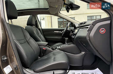 Внедорожник / Кроссовер Nissan Qashqai 2015 в 
