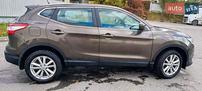 Внедорожник / Кроссовер Nissan Qashqai 2014 в Львове