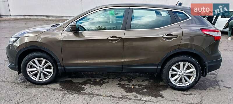 Внедорожник / Кроссовер Nissan Qashqai 2014 в Львове