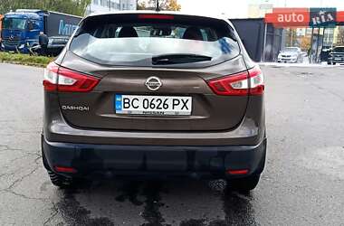 Внедорожник / Кроссовер Nissan Qashqai 2014 в 
