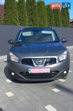 Позашляховик / Кросовер Nissan Qashqai 2011 в 