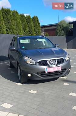 Позашляховик / Кросовер Nissan Qashqai 2011 в 