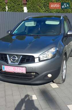 Позашляховик / Кросовер Nissan Qashqai 2011 в 