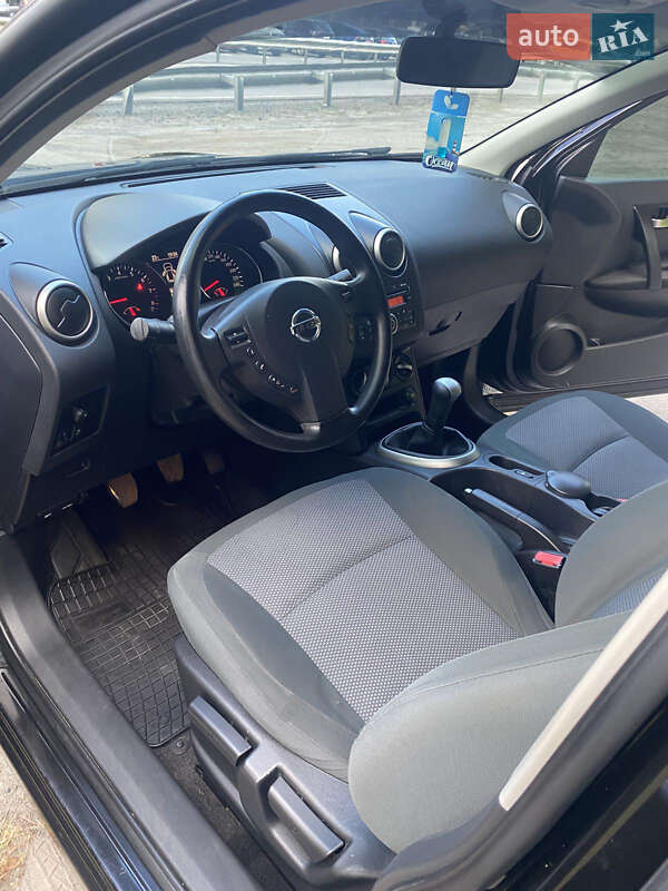 Внедорожник / Кроссовер Nissan Qashqai 2010 в Дубно
