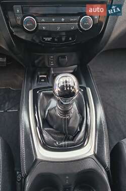 Внедорожник / Кроссовер Nissan Qashqai 2014 в 