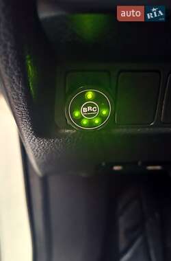 Внедорожник / Кроссовер Nissan Qashqai 2014 в 