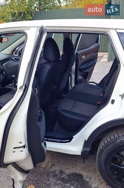 Внедорожник / Кроссовер Nissan Qashqai 2014 в 