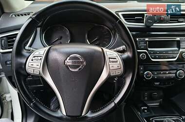 Внедорожник / Кроссовер Nissan Qashqai 2014 в 