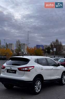 Внедорожник / Кроссовер Nissan Qashqai 2017 в 