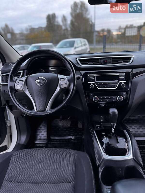 Внедорожник / Кроссовер Nissan Qashqai 2017 в Киеве
