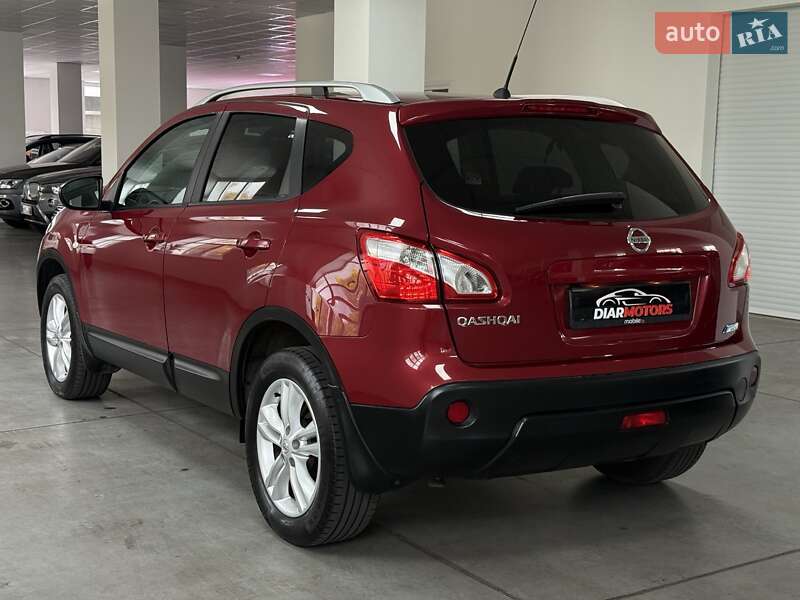 Внедорожник / Кроссовер Nissan Qashqai 2010 в Полтаве