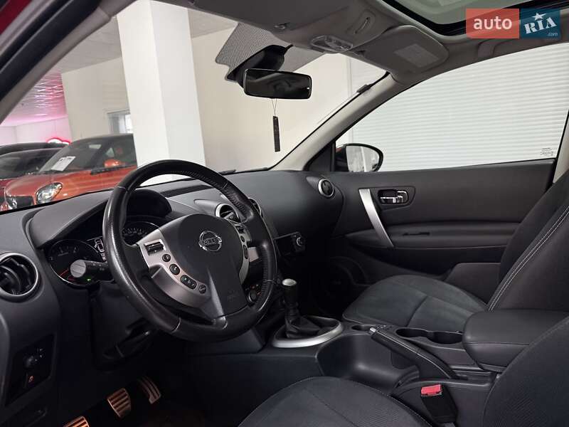 Внедорожник / Кроссовер Nissan Qashqai 2010 в Полтаве