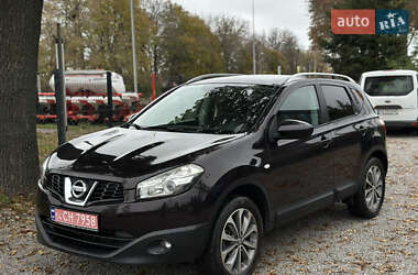 Внедорожник / Кроссовер Nissan Qashqai 2010 в 