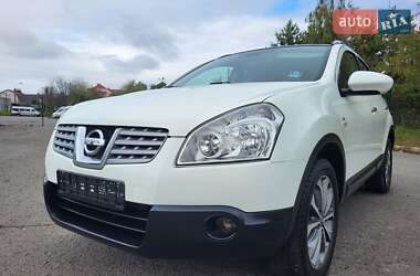Внедорожник / Кроссовер Nissan Qashqai 2010 в 