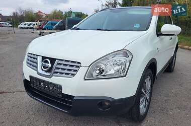 Внедорожник / Кроссовер Nissan Qashqai 2010 в 