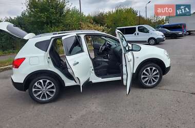 Внедорожник / Кроссовер Nissan Qashqai 2010 в 
