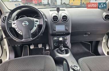 Внедорожник / Кроссовер Nissan Qashqai 2010 в 