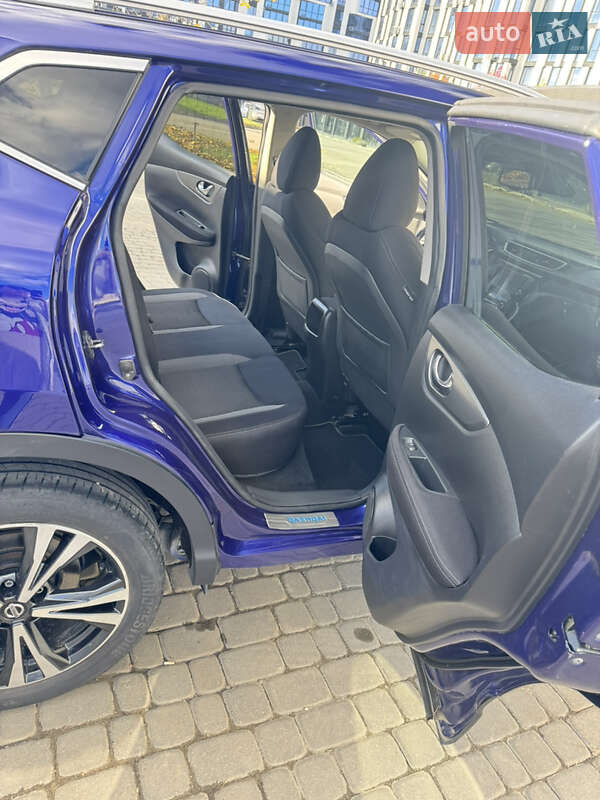 Внедорожник / Кроссовер Nissan Qashqai 2017 в Ивано-Франковске фото 22 Внедорожник / Кроссовер Nissan Qashqai 2017 в Ивано-Франковске
