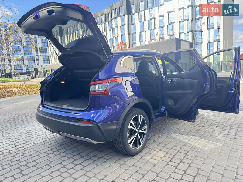 Внедорожник / Кроссовер Nissan Qashqai 2017 в Ивано-Франковске фото 23 Внедорожник / Кроссовер Nissan Qashqai 2017 в Ивано-Франковске