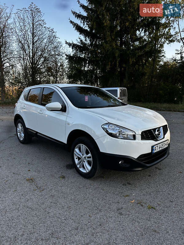 Внедорожник / Кроссовер Nissan Qashqai 2010 в Кицмани фото 6 Внедорожник / Кроссовер Nissan Qashqai 2010 в Кицмани