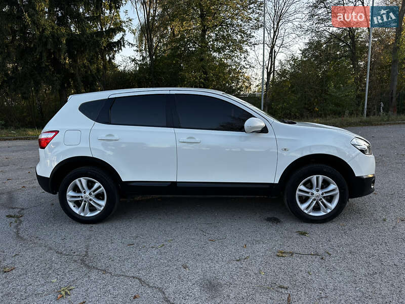 Внедорожник / Кроссовер Nissan Qashqai 2010 в Кицмани фото 18 Внедорожник / Кроссовер Nissan Qashqai 2010 в Кицмани