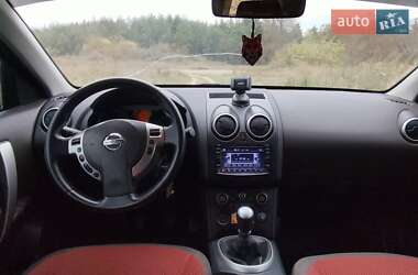 Внедорожник / Кроссовер Nissan Qashqai 2007 в 
