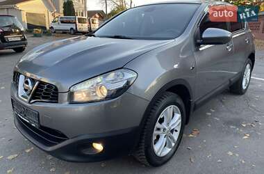 Внедорожник / Кроссовер Nissan Qashqai 2012 в 