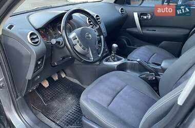 Внедорожник / Кроссовер Nissan Qashqai 2012 в 