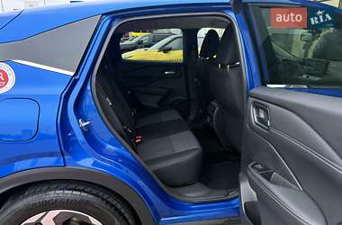 Позашляховик / Кросовер Nissan Qashqai 2023 в 