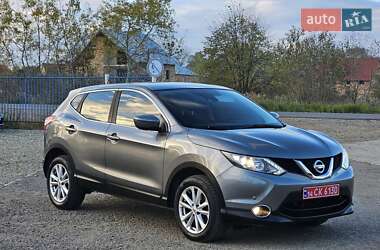 Позашляховик / Кросовер Nissan Qashqai 2015 в Калуші
