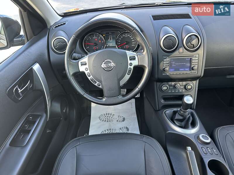 Внедорожник / Кроссовер Nissan Qashqai 2010 в Луцке
