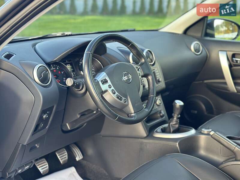 Внедорожник / Кроссовер Nissan Qashqai 2010 в Луцке