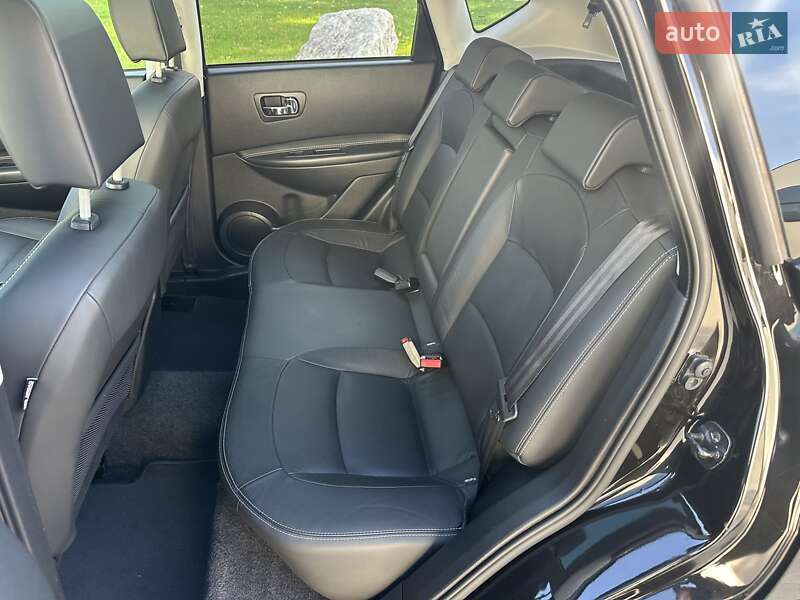 Внедорожник / Кроссовер Nissan Qashqai 2010 в Луцке