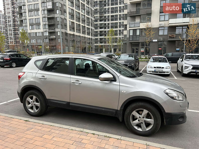 Позашляховик / Кросовер Nissan Qashqai 2012 в Києві фото 4 Позашляховик / Кросовер Nissan Qashqai 2012 в Києві