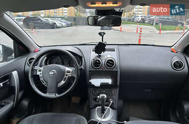 Внедорожник / Кроссовер Nissan Qashqai 2012 в 
