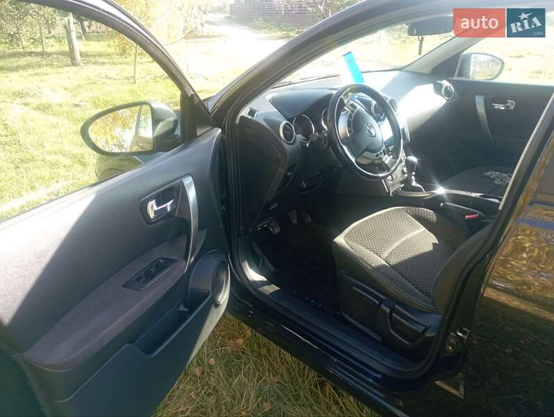 Позашляховик / Кросовер Nissan Qashqai 2009 в Дубні