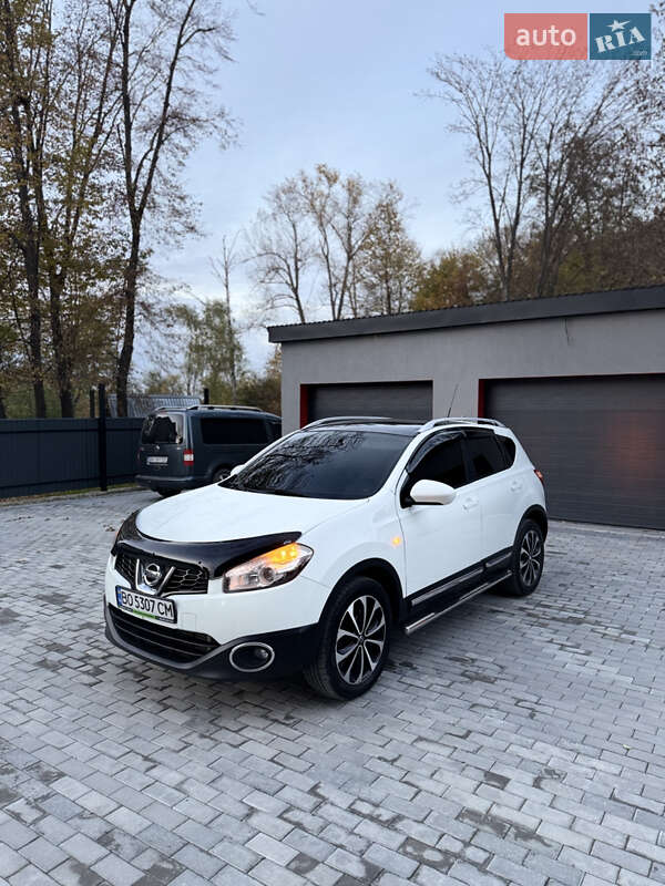 Внедорожник / Кроссовер Nissan Qashqai 2010 в Борщеве