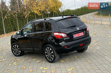 Внедорожник / Кроссовер Nissan Qashqai 2013 в 