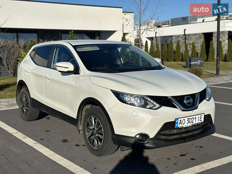 Позашляховик / Кросовер Nissan Qashqai 2015 в Мукачевому фото 7 Позашляховик / Кросовер Nissan Qashqai 2015 в Мукачевому