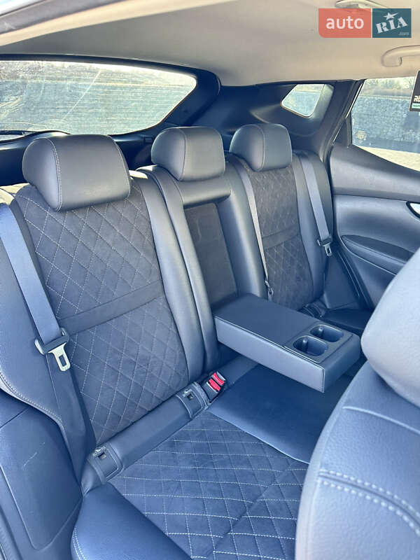 Позашляховик / Кросовер Nissan Qashqai 2015 в Мукачевому фото 12 Позашляховик / Кросовер Nissan Qashqai 2015 в Мукачевому