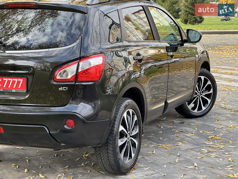 Внедорожник / Кроссовер Nissan Qashqai 2013 в Львове