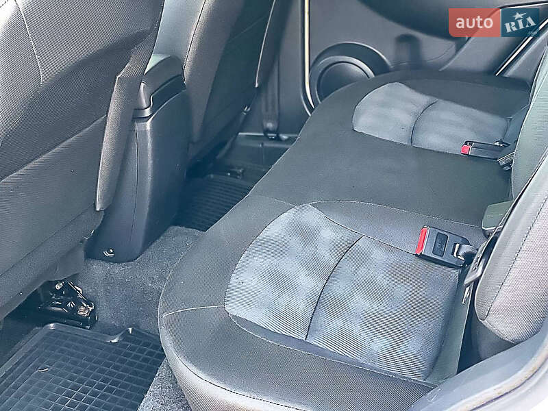 Позашляховик / Кросовер Nissan Qashqai 2011 в Дніпрі фото 12 Позашляховик / Кросовер Nissan Qashqai 2011 в Дніпрі