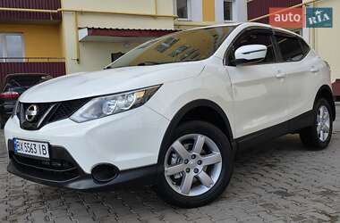Внедорожник / Кроссовер Nissan Qashqai 2014 в 