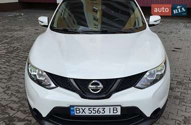 Внедорожник / Кроссовер Nissan Qashqai 2014 в 