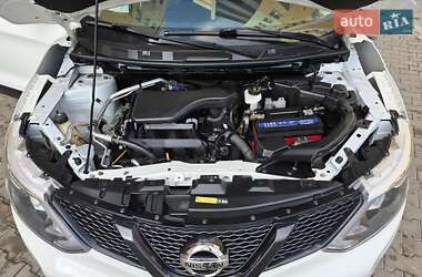 Внедорожник / Кроссовер Nissan Qashqai 2014 в 