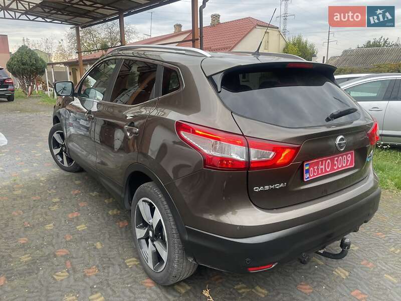 Позашляховик / Кросовер Nissan Qashqai 2015 в Луцьку фото 8 Позашляховик / Кросовер Nissan Qashqai 2015 в Луцьку
