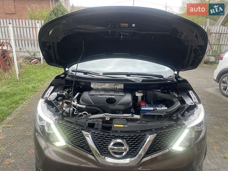 Позашляховик / Кросовер Nissan Qashqai 2015 в Луцьку фото 25 Позашляховик / Кросовер Nissan Qashqai 2015 в Луцьку