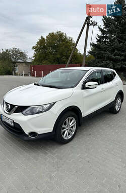 Позашляховик / Кросовер Nissan Qashqai 2015 в Бершаді